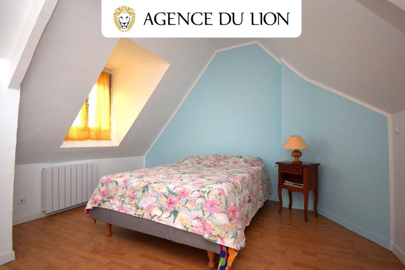 Maison - 137 m² - 7 pièces