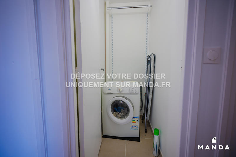 Chambre - 11 m² - 4 pièces