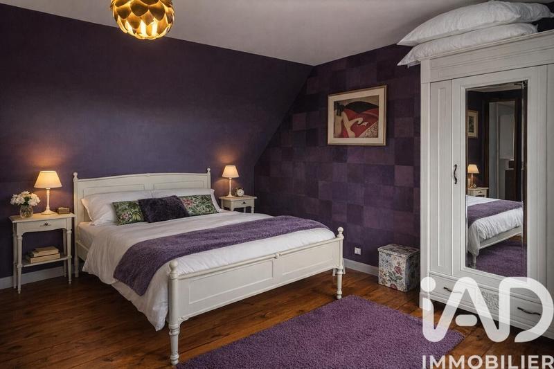 Maison - 186 m² - 8 pièces