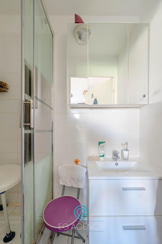 Appartement - 100 m² - 5 pièces