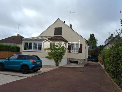 Maison - 180 m² - 6 pièces