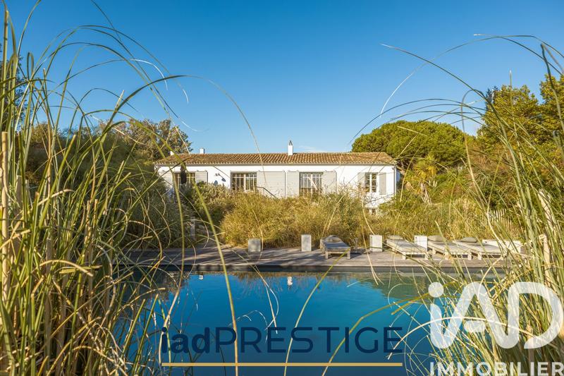 Maison - 257 m² - 8 pièces