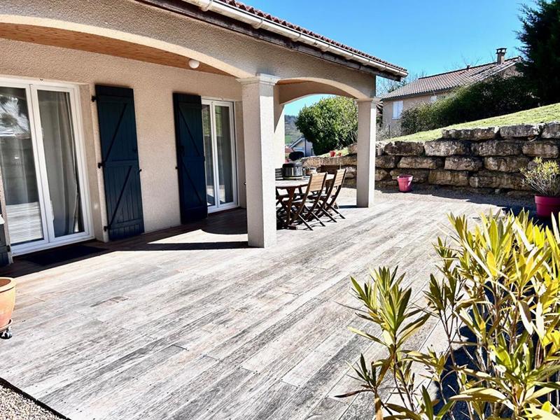 Maison - 104 m² - 6 pièces