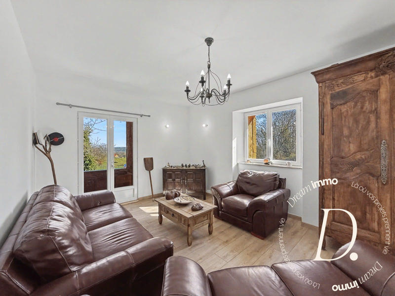 Maison - 291 m² - 10 pièces