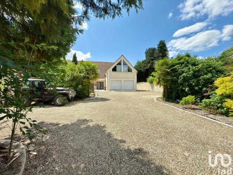 Maison - 304 m² - 5 pièces