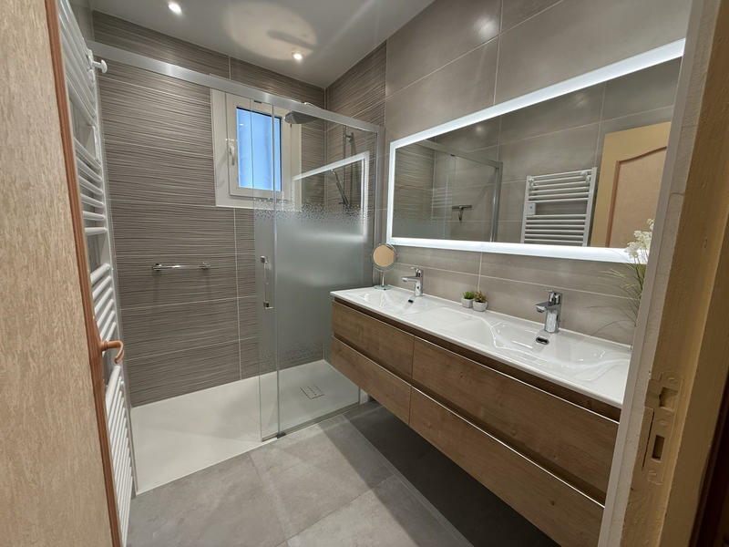 Maison - 135 m² - 8 pièces