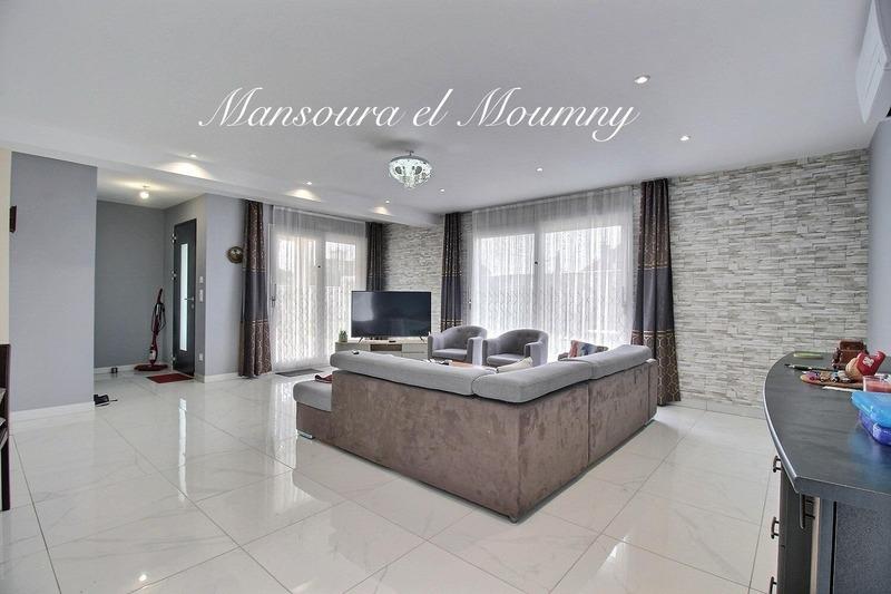 Maison - 209 m² - 8 pièces