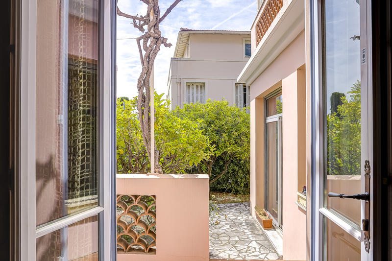 Maison - 200 m² - 7 pièces