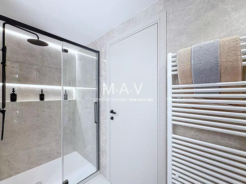 Appartement - 83 m² - 3 pièces