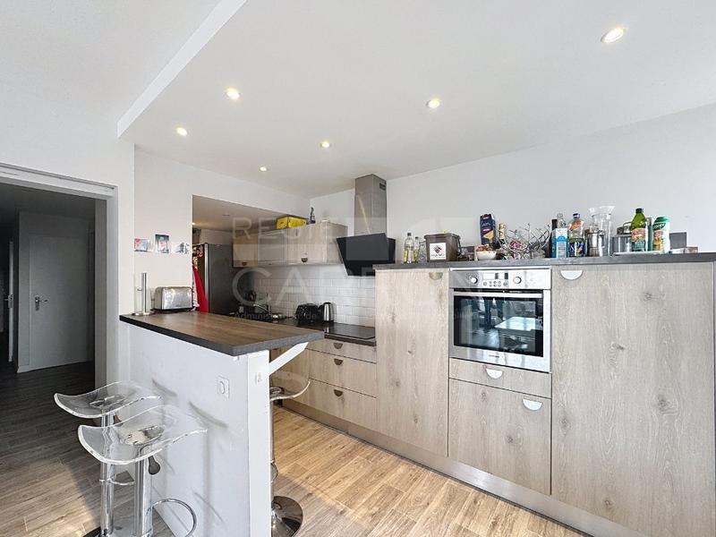 Appartement - 96 m² - 5 pièces