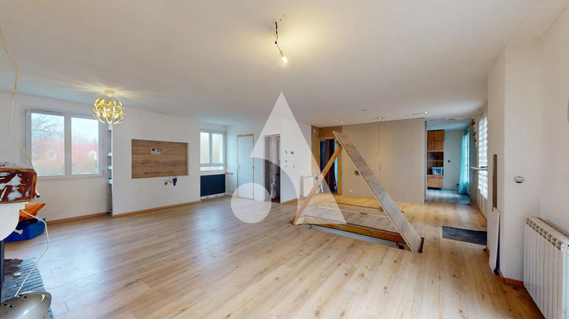 Maison - 85 m² - 3 pièces