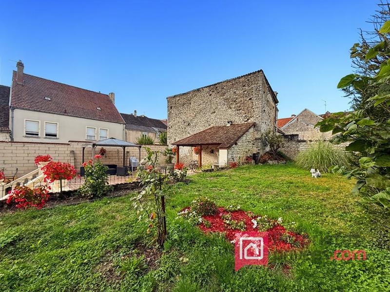 Maison - 118 m² - 6 pièces