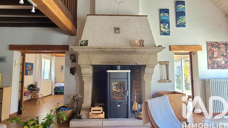 Maison - 360 m² - 9 pièces