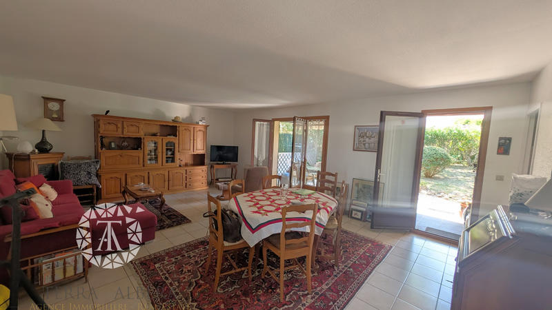 Villa - 90 m² - 4 pièces