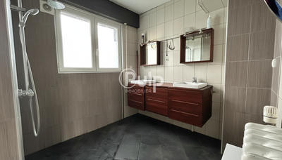 Maison - 78 m² - 6 pièces