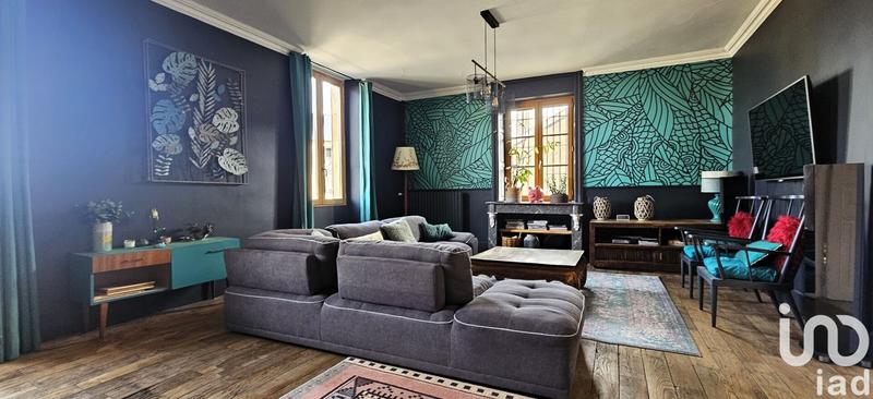 Maison - 270 m² - 11 pièces