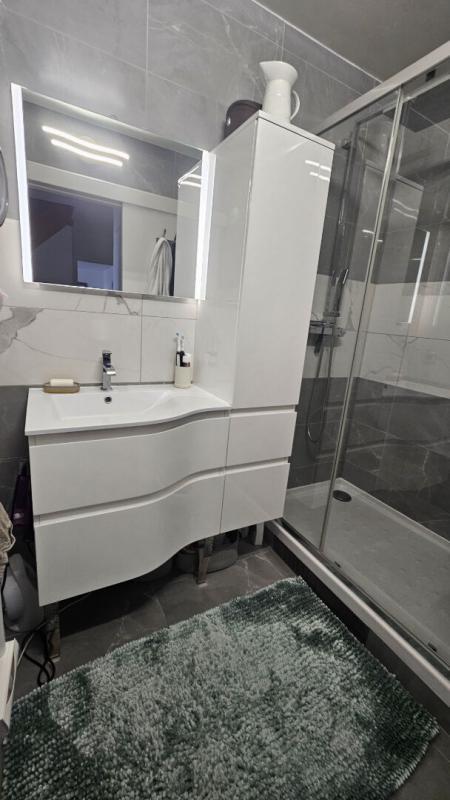 Appartement - 105 m² - 5 pièces