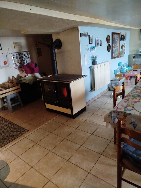 Maison traditionnelle - 255 m² - 10 pièces