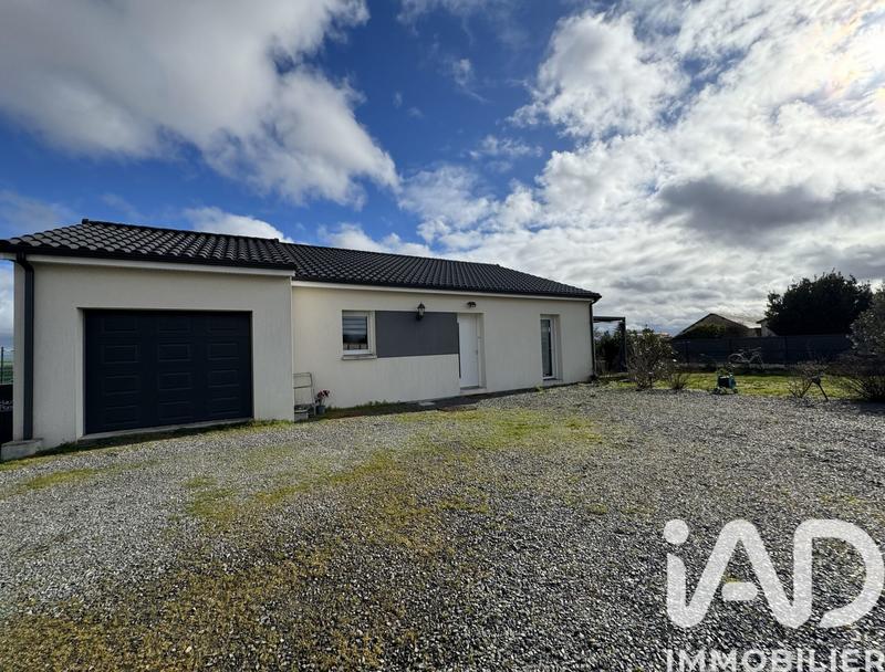 Maison - 90 m² - 5 pièces