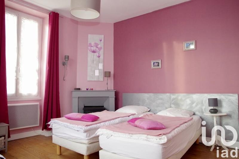 Maison - 338 m² - 14 pièces