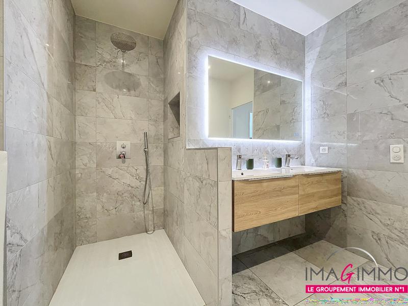 Maison de village - 125 m² - 6 pièces