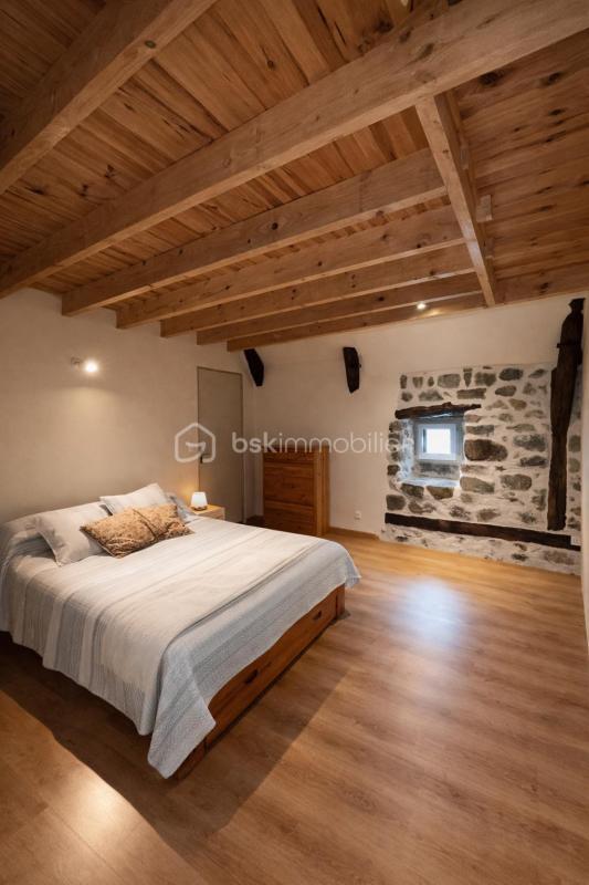 Maison en pierre - 131 m² - 4 pièces