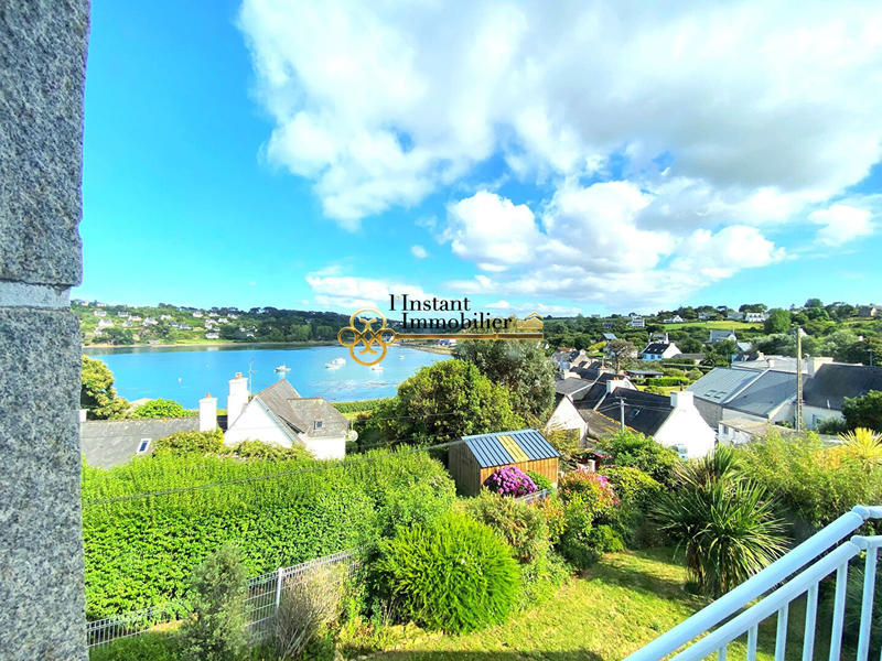 Maison - 205 m² - 9 pièces