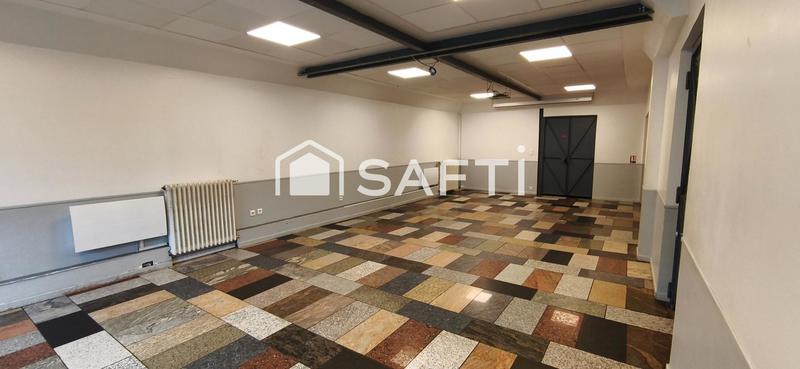 Local commercial - 2 445 m² - 16 pièces