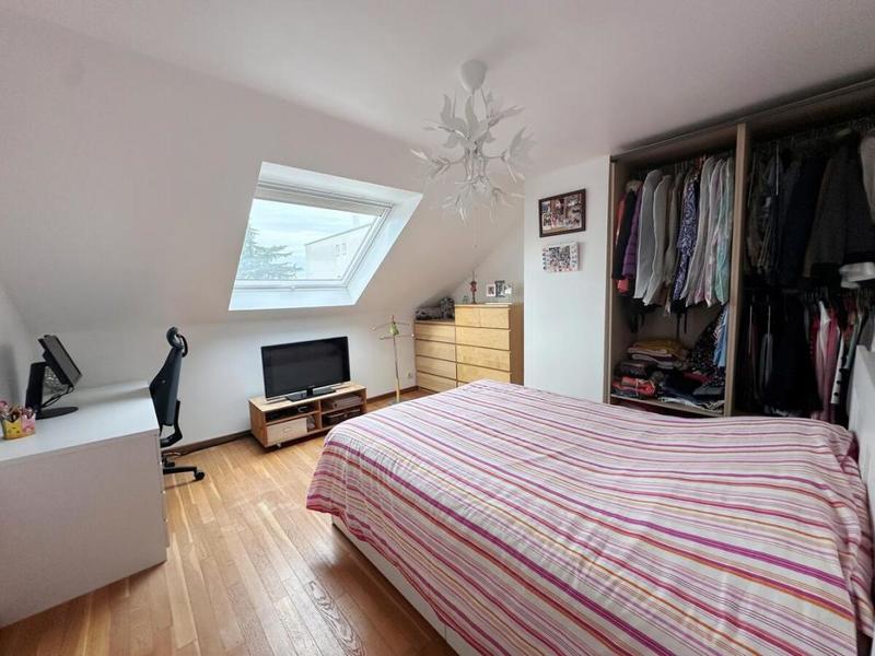 Maison - 88 m² - 5 pièces