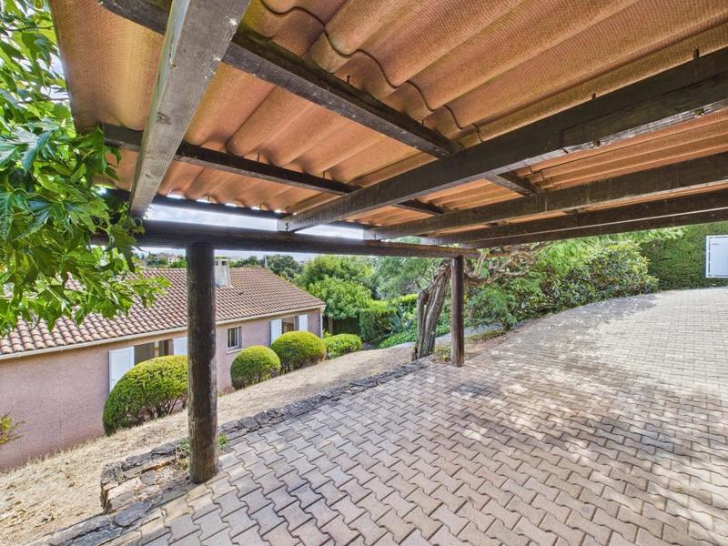 Villa - 98 m² - 5 pièces