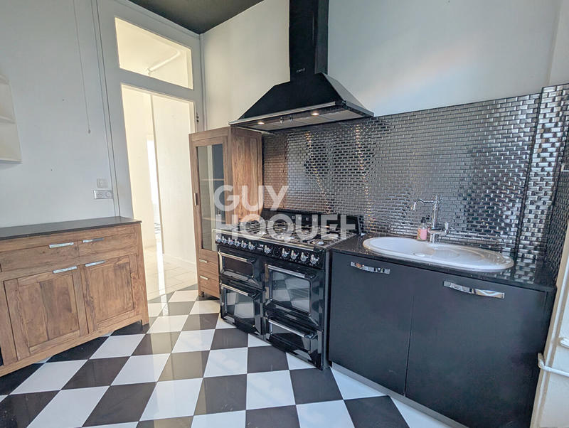 Appartement - 80 m² - 3 pièces