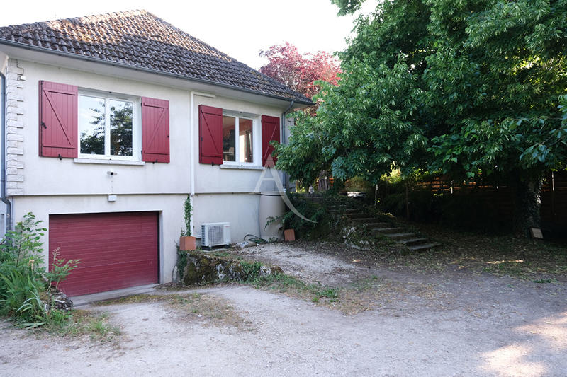 Maison - 138 m² - 8 pièces