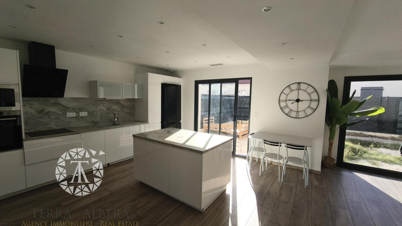 Maison - 136 m² - 5 pièces