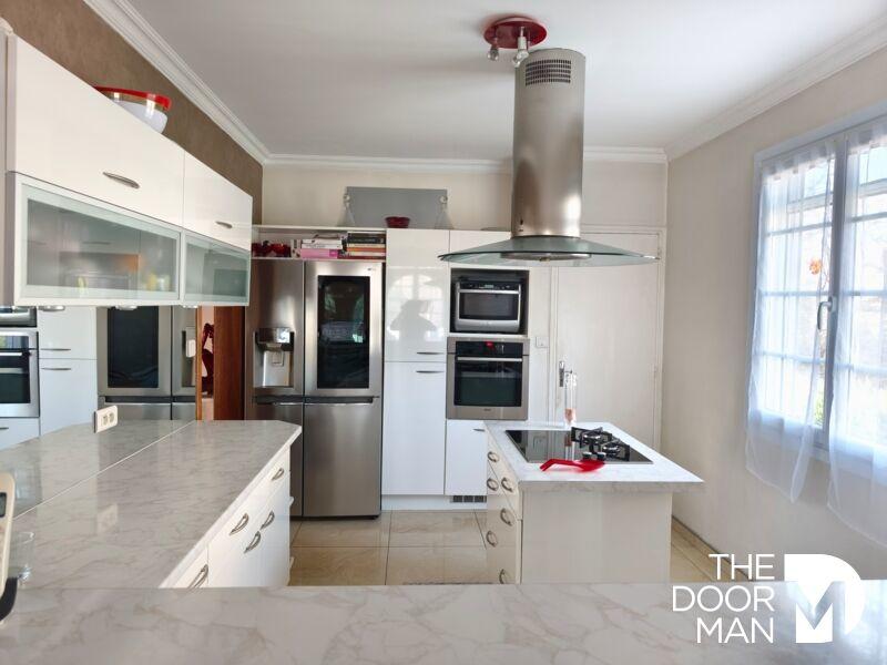 Maison - 160 m² - 6 pièces