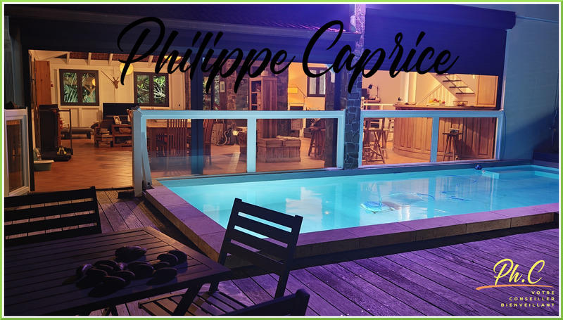 Maison - 366 m² - 8 pièces