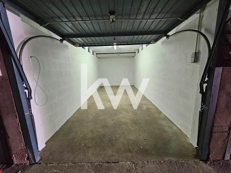 Parking / Garage - 17 m²