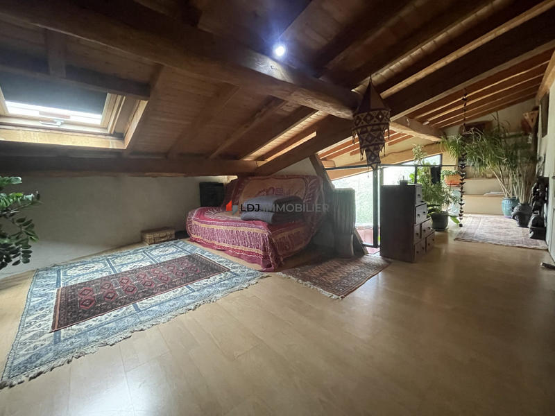 Mas - 90 m² - 9 pièces