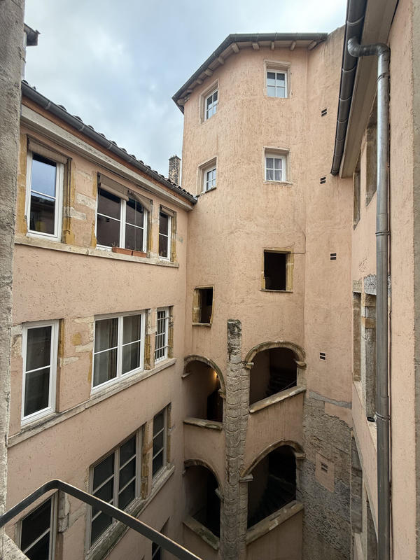 Appartement - 84 m² - 3 pièces