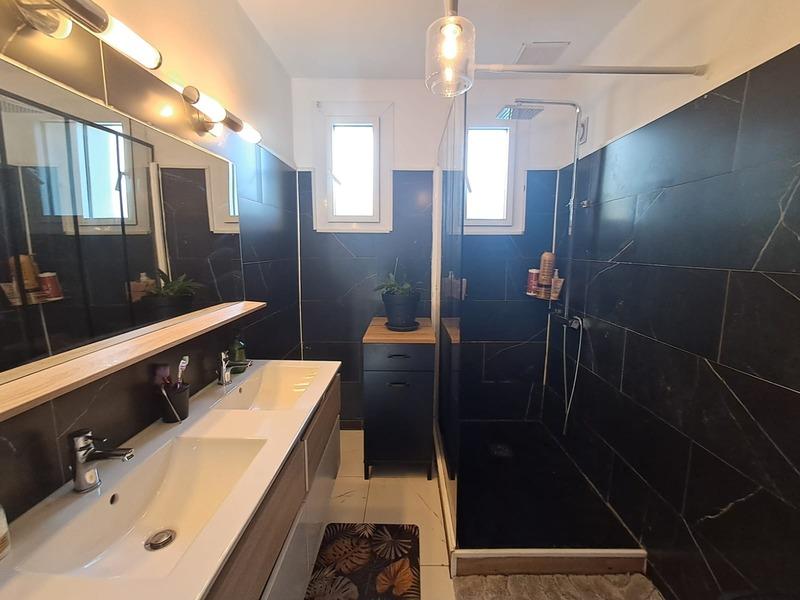 Maison - 105 m² - 4 pièces