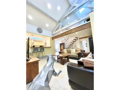 Appartement - 123 m² - 5 pièces