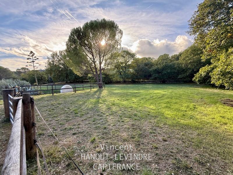 Maison - 314 m² - 11 pièces