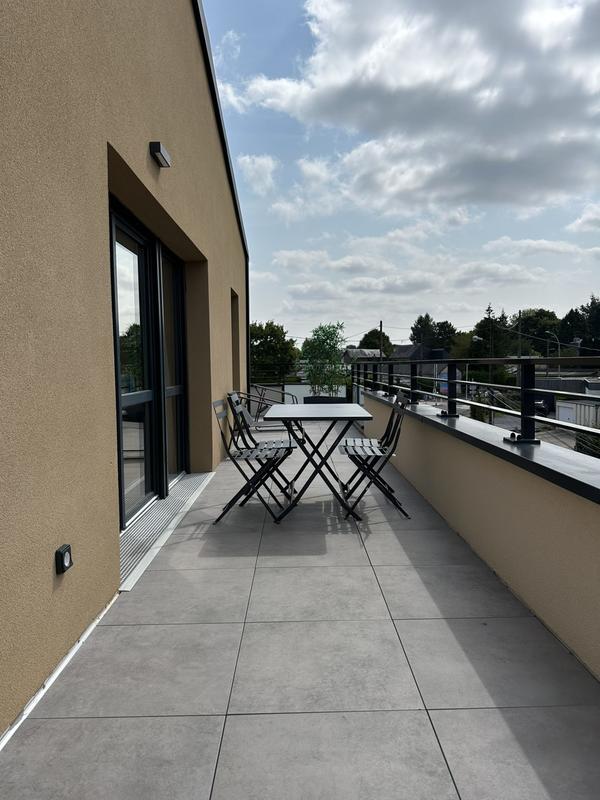 Appartement - 90 m² - 4 pièces