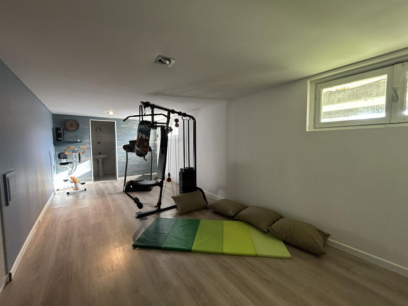 Maison - 161 m² - 7 pièces