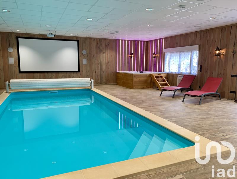 Maison - 277 m² - 7 pièces