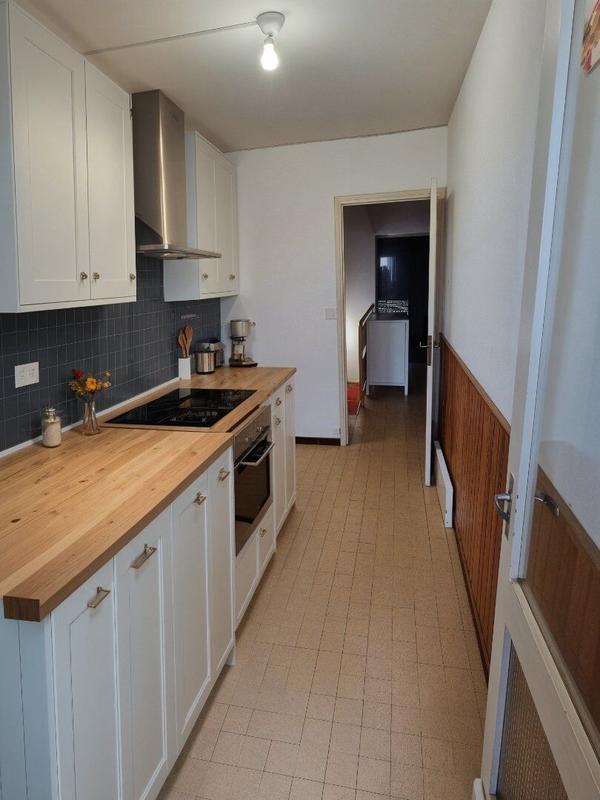 Maison - 90 m² - 5 pièces