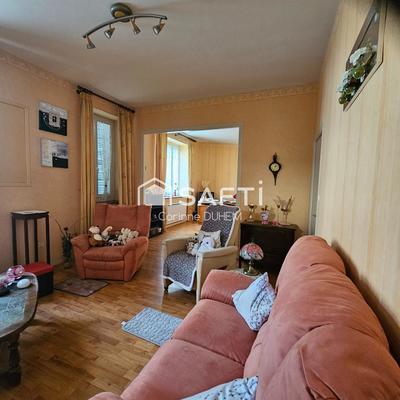 Maison de village - 240 m² - 11 pièces