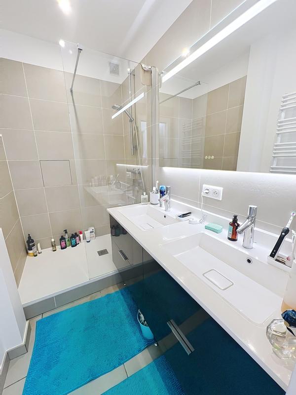 Appartement - 123 m² - 6 pièces