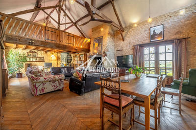 Maison ancienne - 365 m² - 8 pièces