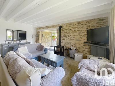 Maison - 99 m² - 6 pièces