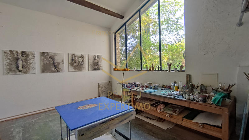 Maison - 205 m² - 7 pièces